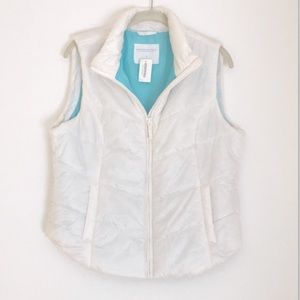Aeropostale white puff sleeveless vest size large